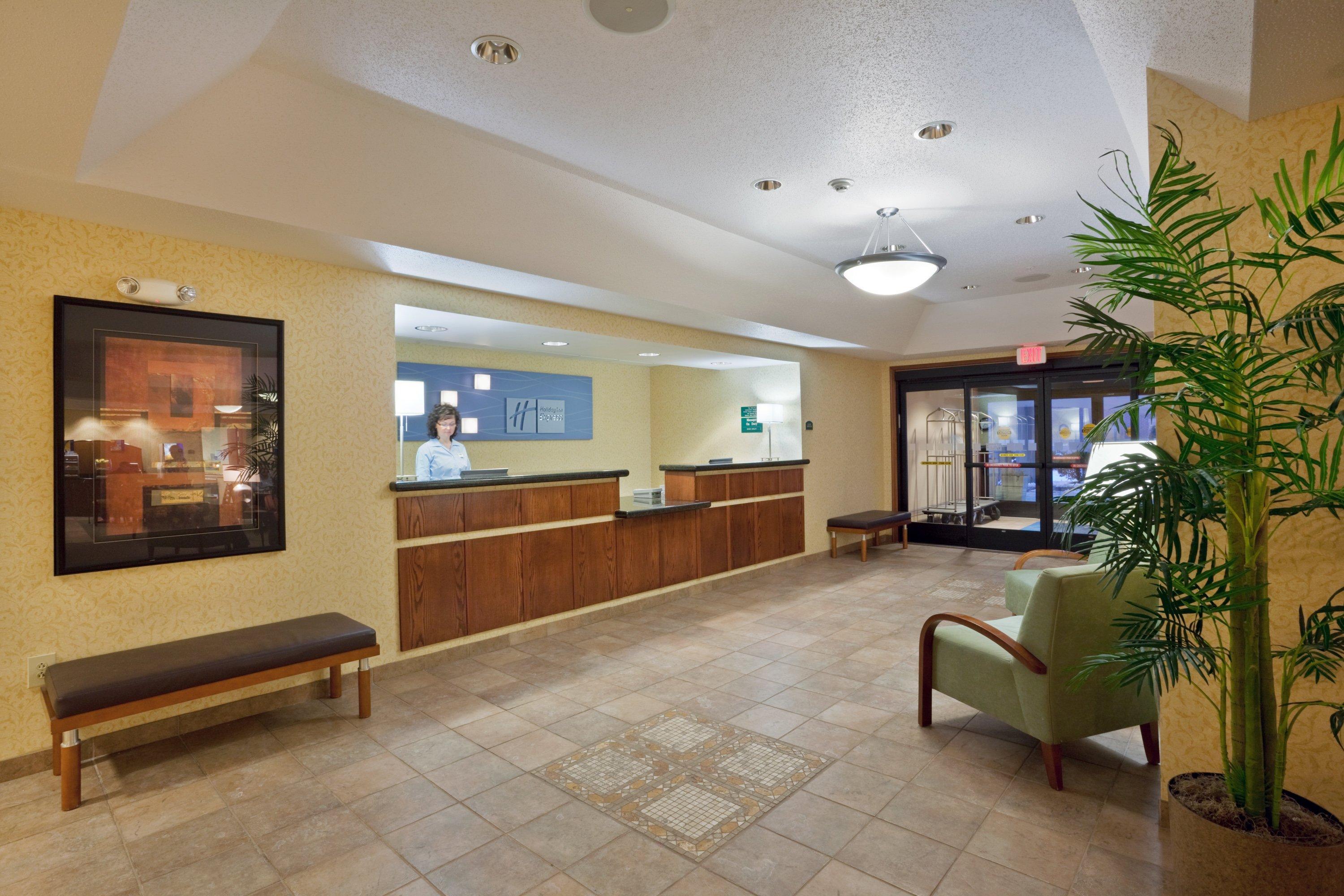 Holiday Inn Express Kansas City - At The Legends! By Ihg Bonner Springs Ngoại thất bức ảnh