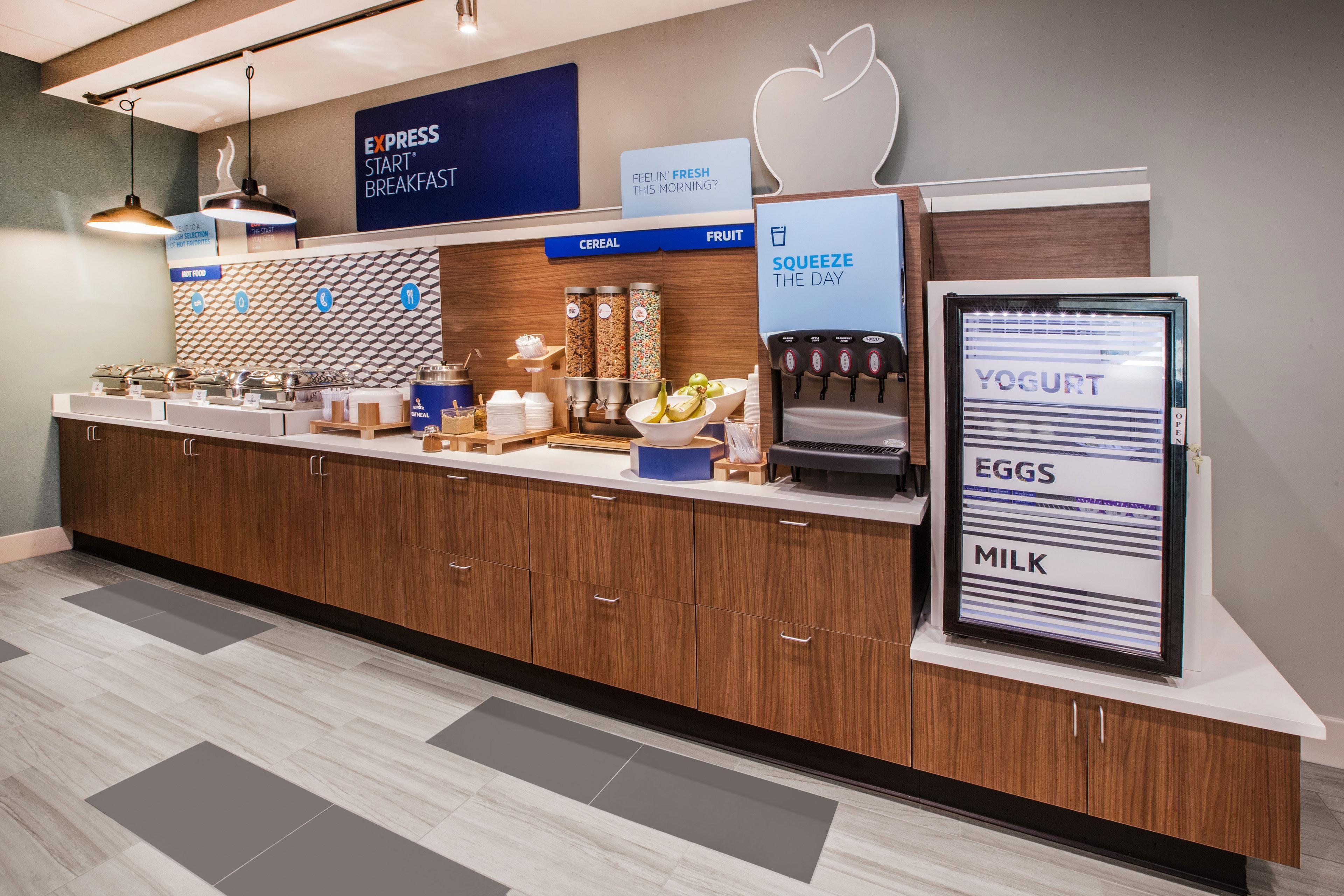 Holiday Inn Express Kansas City - At The Legends! By Ihg Bonner Springs Ngoại thất bức ảnh